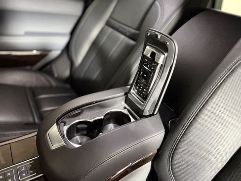 Used 2017 Land Rover Range Rover LWB SV Autobiography image 29