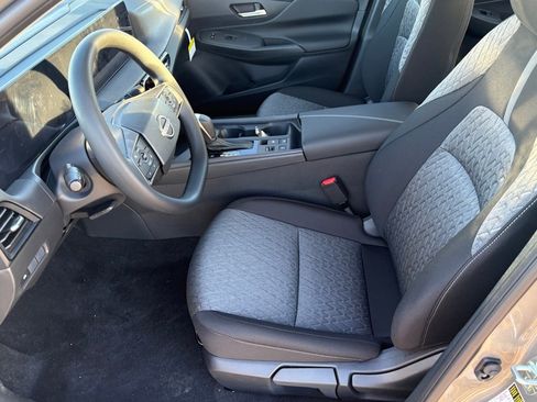 New 2026 Nissan Sentra SV image 17