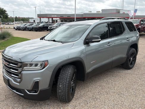 Used 2023 GMC Acadia AT4 w/ Technology Package AWD/4WD image 7