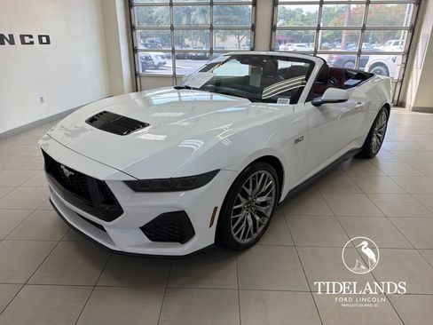 Certified 2026 Ford Mustang GT Premium RWD image 4