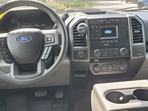 Used 2018 Ford F150 XLT image 7