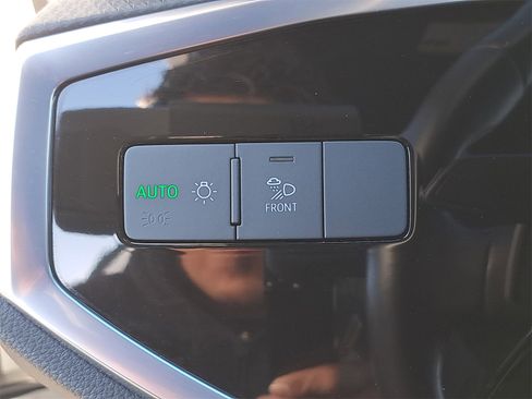 Used 2023 Audi Q3 2.0T Premium image 28