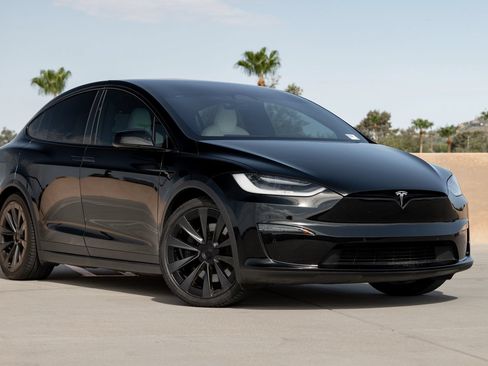 Used 2023 Tesla Model X Plaid AWD/4WD image 5
