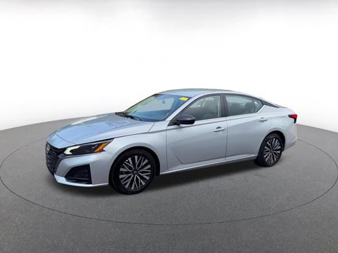 Used 2026 Nissan Altima 2.5 SV FWD image 7