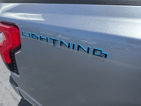 Used 2025 Ford F150 Lightning XLT AWD/4WD image 7