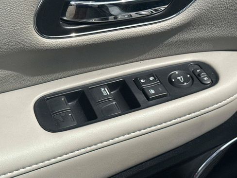 Certified 2019 Honda HR-V EX-L image 18