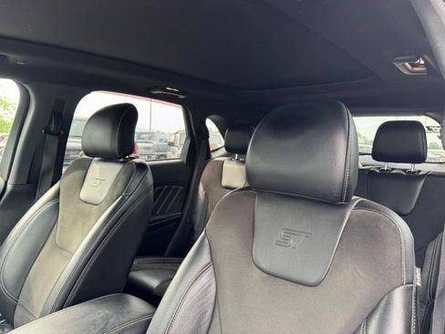 Used 2019 Ford Edge ST w/ Equipment Group 401A AWD/4WD image 20