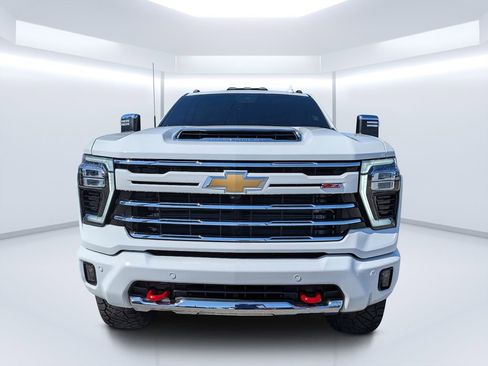 Used 2025 Chevrolet Silverado 2500 LTZ w/ Z71 Chrome Sport Edition image 8