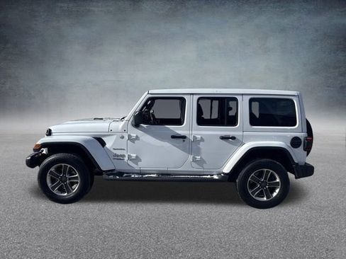 Used 2019 Jeep Wrangler Unlimited Sahara image 10