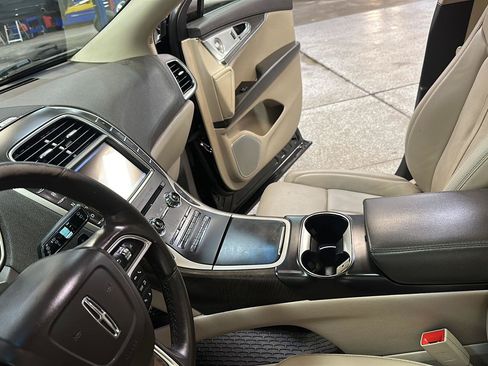 Used 2020 Lincoln Nautilus Reserve w/ Equipment Group 202A AWD/4WD image 26