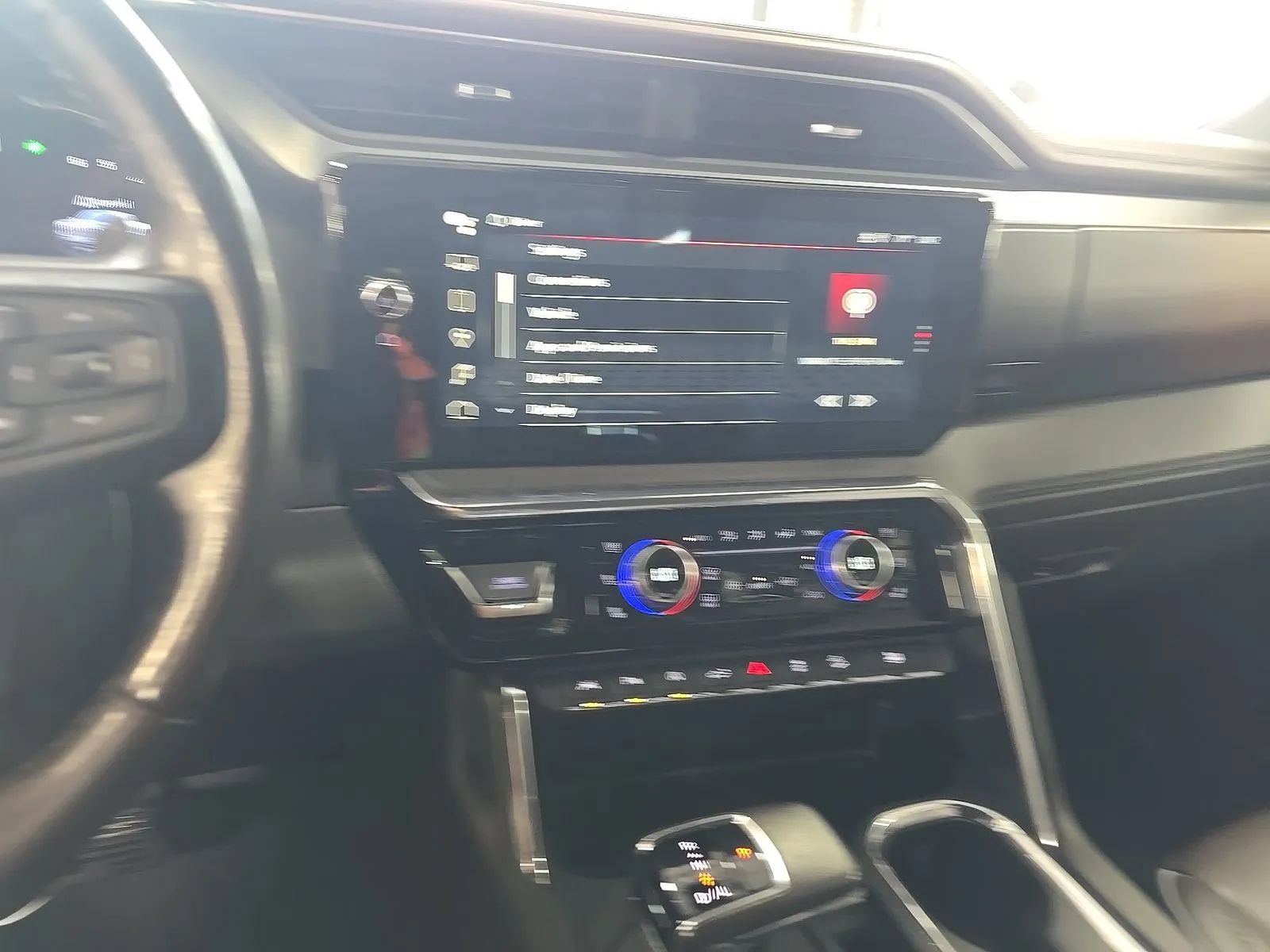 Used 2022 GMC Sierra 1500 Denali w/ Technology Package AWD/4WD image 17