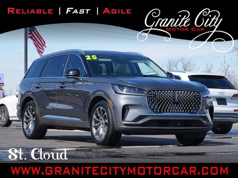 Used 2025 Lincoln Aviator Reserve w/ Illumination Package AWD/4WD image 1