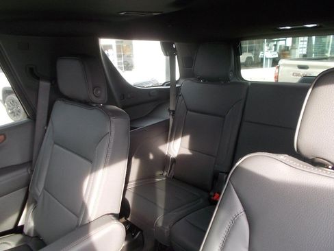 New 2026 GMC Yukon Denali w/ Denali Reserve Package image 16