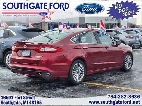 Used 2013 Ford Fusion Titanium w/ Titanium Driver Assist Pkg image 2