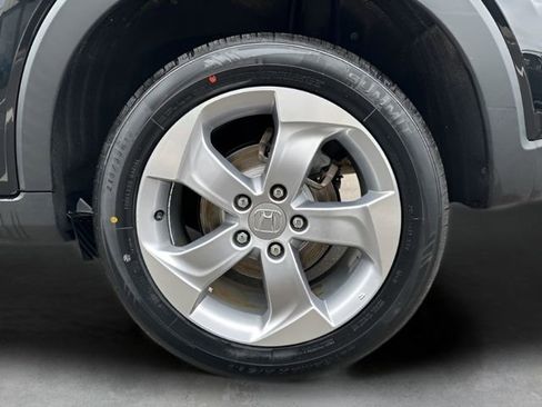 Used 2020 Honda HR-V LX image 11