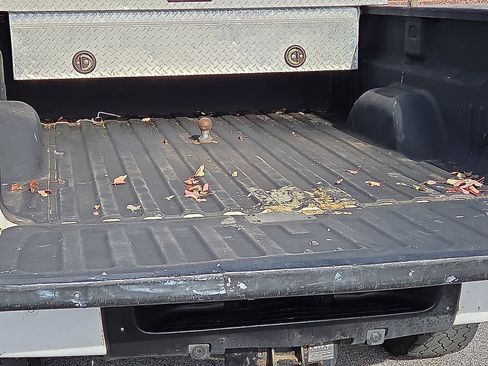 Used 2014 GMC Sierra 2500 Denali w/ Suspension Package, Off-Road image 22