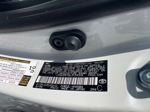 Used 2020 Toyota Prius Prime XLE image 12