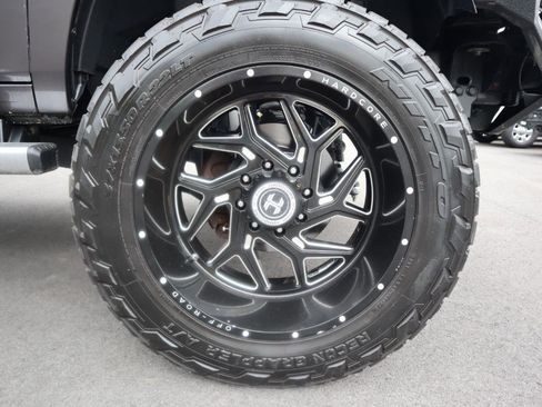 Used 2018 RAM 2500 Tradesman w/ Chrome Appearance Group AWD/4WD image 15