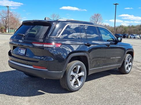 New 2026 Jeep Grand Cherokee Limited AWD/4WD image 8