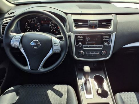 Used 2018 Nissan Altima 2.5 S w/ S Convenience Package FWD image 13
