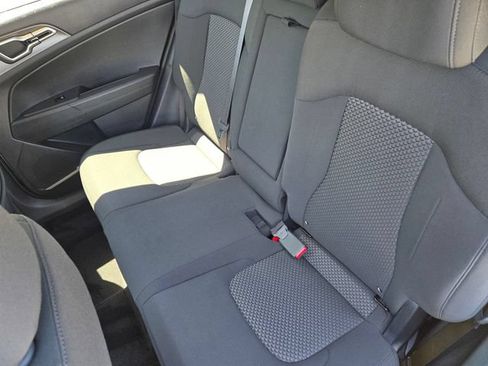 New 2026 Kia Sportage LX FWD image 17