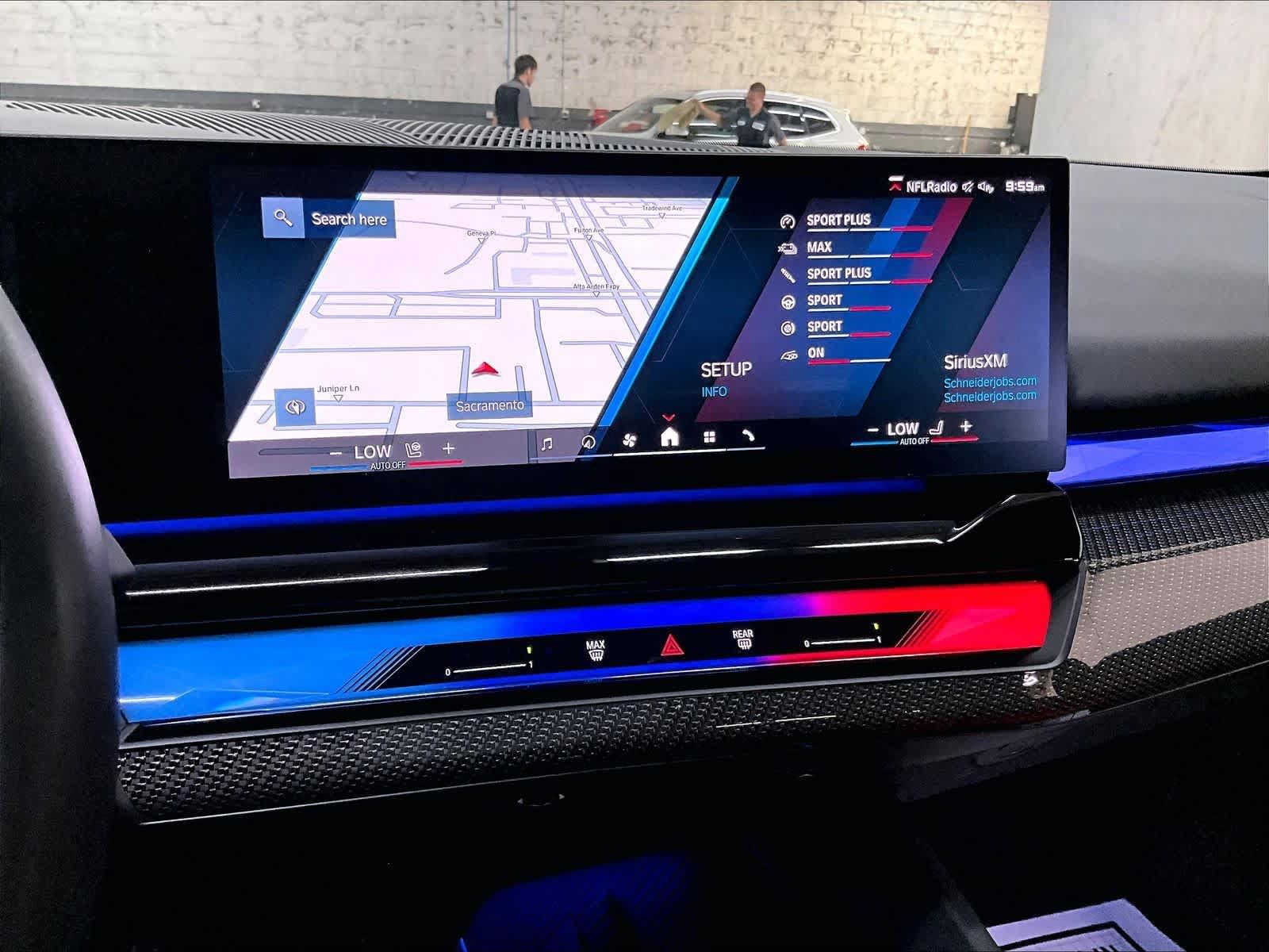 Used 2025 BMW M5 AWD/4WD image 36