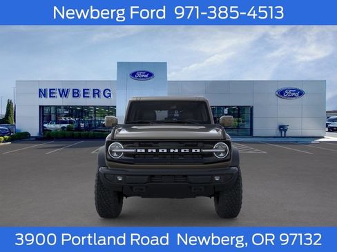 New 2026 Ford Bronco Outer Banks w/ Sasquatch Package AWD/4WD image 2