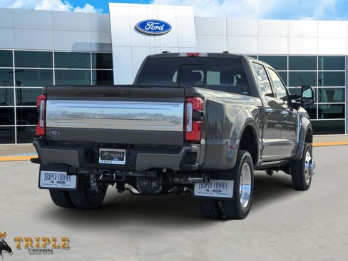 New 2026 Ford F450 Platinum w/ Platinum Plus Package image 5