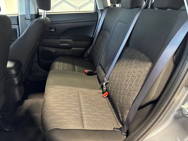 Used 2025 Mitsubishi Outlander Sport ES AWD/4WD image 15
