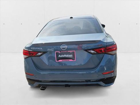 New 2025 Nissan Sentra SR image 7