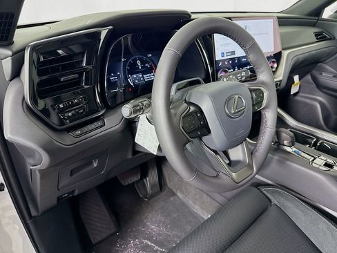 Certified 2026 Lexus TX 350 AWD w/ Technology Package image 9