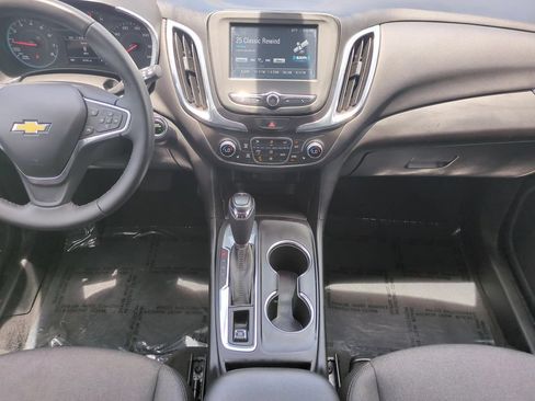 Used 2018 Chevrolet Equinox LT FWD image 15