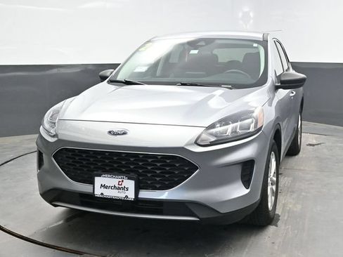 Used 2022 Ford Escape SE FWD image 2