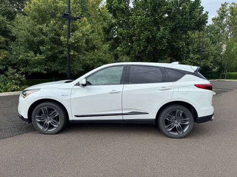 Used 2022 Acura RDX A-Spec AWD/4WD image 2