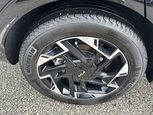 Certified 2024 Kia Sportage SX FWD image 12