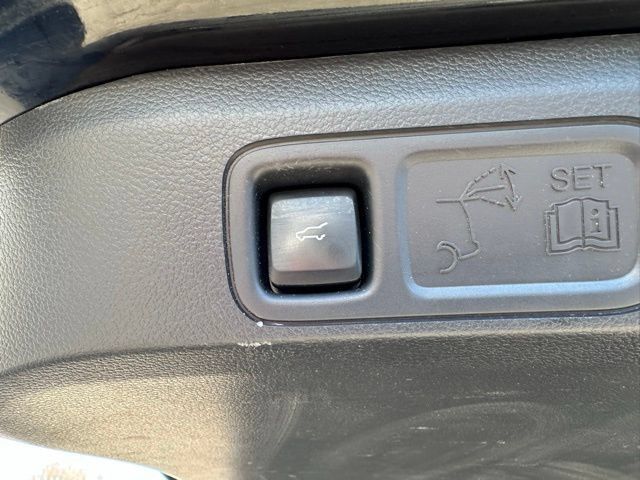 Used 2024 Ford Expedition Limited AWD/4WD image 26