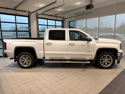 Used 2018 GMC Sierra 1500 SLT AWD/4WD image 6
