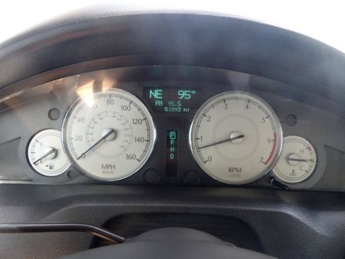 Used 2007 Chrysler 300 C RWD image 25