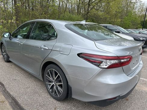 Used 2024 Toyota Camry XLE FWD image 4