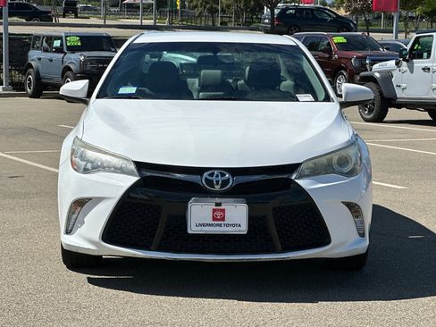Used 2016 Toyota Camry SE image 9