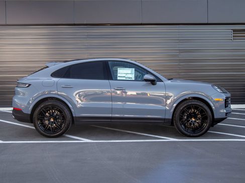 Used 2026 Porsche Cayenne Coupe AWD/4WD image 8