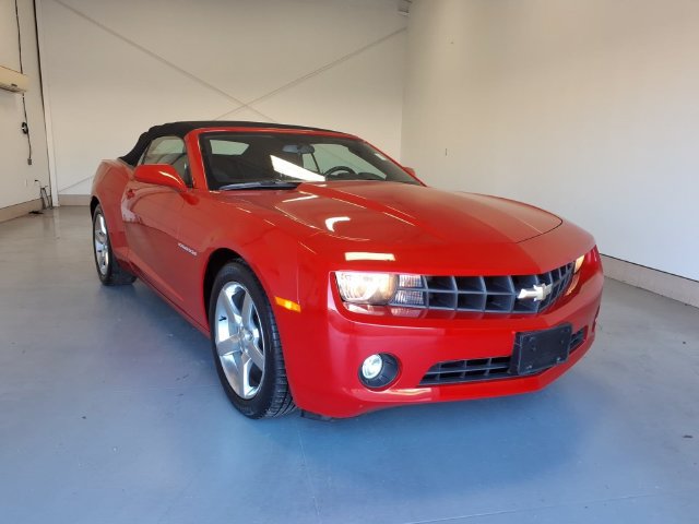 Used 2013 Chevrolet Camaro LT RWD image 1