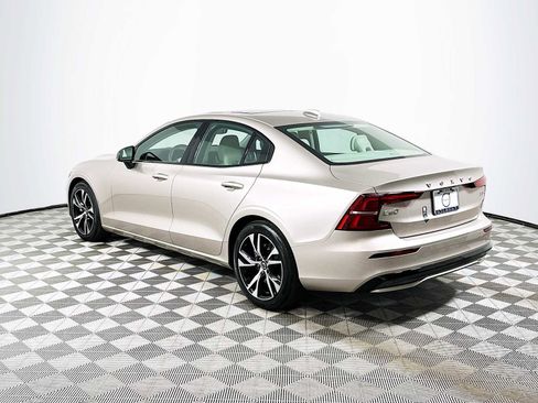 Used 2025 Volvo S60 B5 Core w/ Climate Package image 5