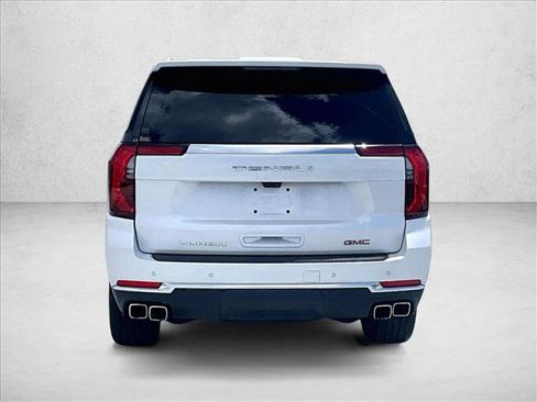 Used 2025 GMC Yukon Denali w/ Denali Reserve Package RWD image 4