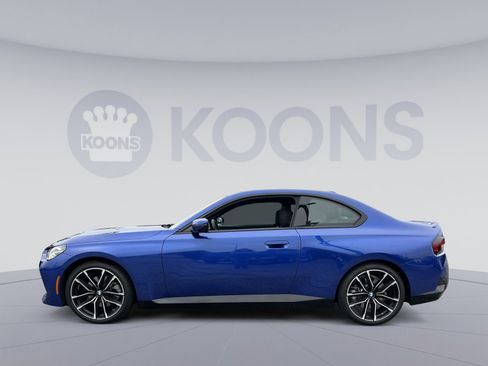 Used 2024 BMW 230i xDrive Coupe w/ Premium Package image 2