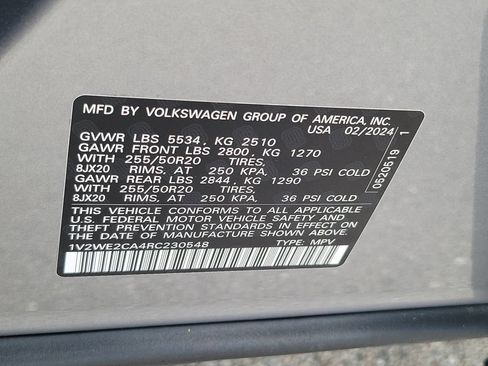 Used 2024 Volkswagen Atlas Cross Sport SE FWD image 30