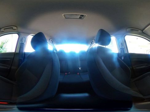 Used 2025 Nissan Versa SV FWD image 41