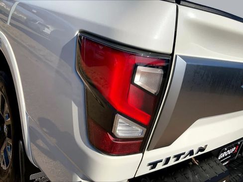 Used 2022 Nissan Titan Platinum Reserve w/ Moonroof Package AWD/4WD image 29