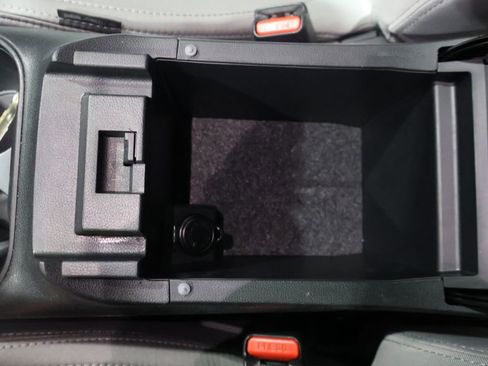 Used 2025 Subaru Legacy Premium image 30