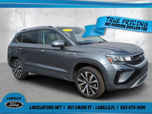 Used 2024 Volkswagen Taos SE FWD image 1